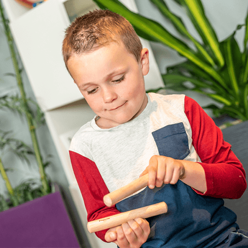 Petites percussions et mémoire : un duo gagnant pour l’apprentissage
