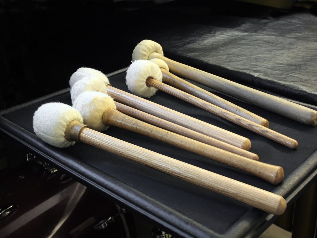 Mailloches : apprendre à jouer d'un instrument à percussions frappées