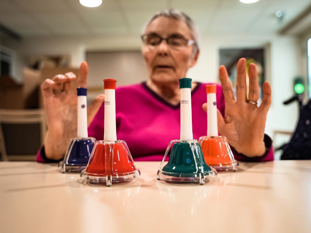 Cloches colorées séniors